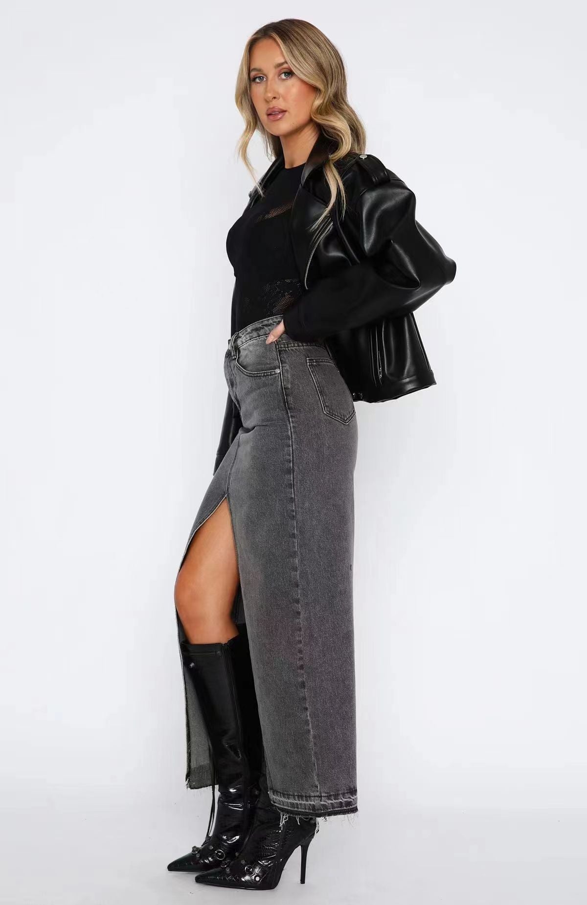 Novella | Trendy High-Waist Denim Skirt with Front Slit